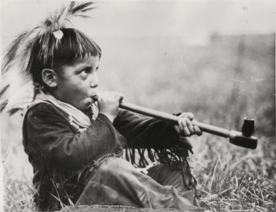 indian-boy-peace-pipe